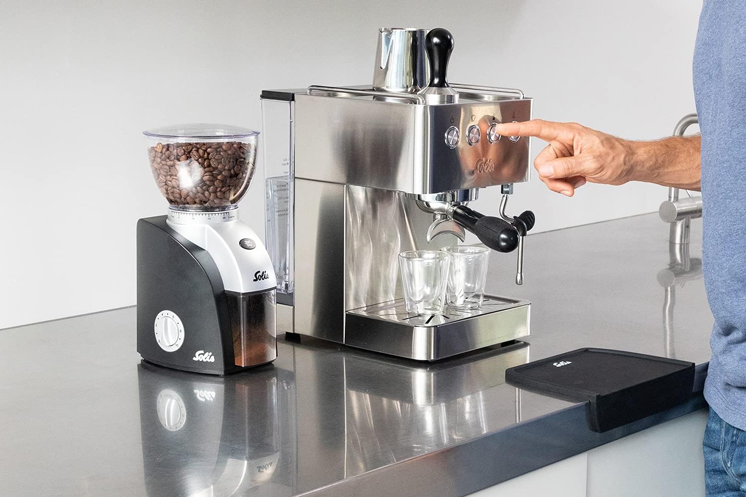ソリス スカラプラス コーヒーグラインダー ブラックシルバー SK1661 中間 画像