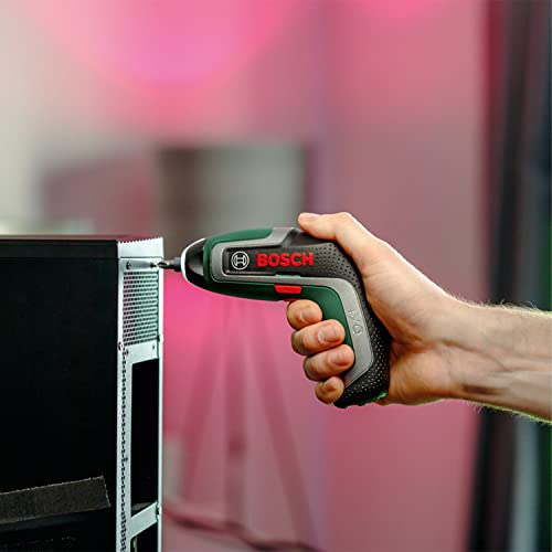 BOSCH(ﾎﾞｯｼｭ) コードレスドライバー (本体のみ、ビットセット（10本）、マグネットビットホルダー、マイクロUSBケーブル（Type-B）、キャリングケース) IXO7 中間 画像