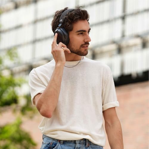 ゼンハイザー(Sennheiser) ワイヤレスヘッドホン bluetooth MOMENTUM 4 Wireless ブラック 高性能ドライバー ノイズキャンセリング 60時間再生 タッチパネル 低遅延 aptX Adaptive マルチポイント 【国内正規品】 最後 画像